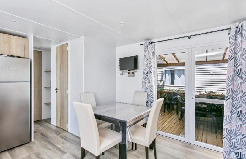 Particulier Loue Ce Mobil-Home 3 Chambres, Tout Confort فالراس بلاج المظهر الخارجي الصورة
